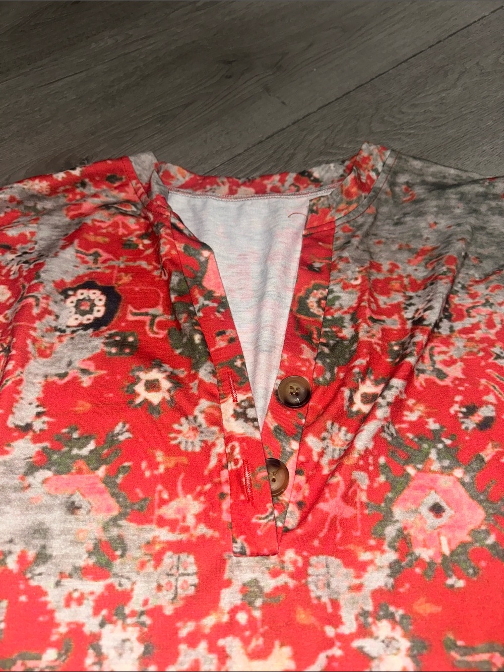 Set of 2 Floral Sleeveless Blouse Duo - Coral & Red tee with buttons size XL - Picture 9 of 11